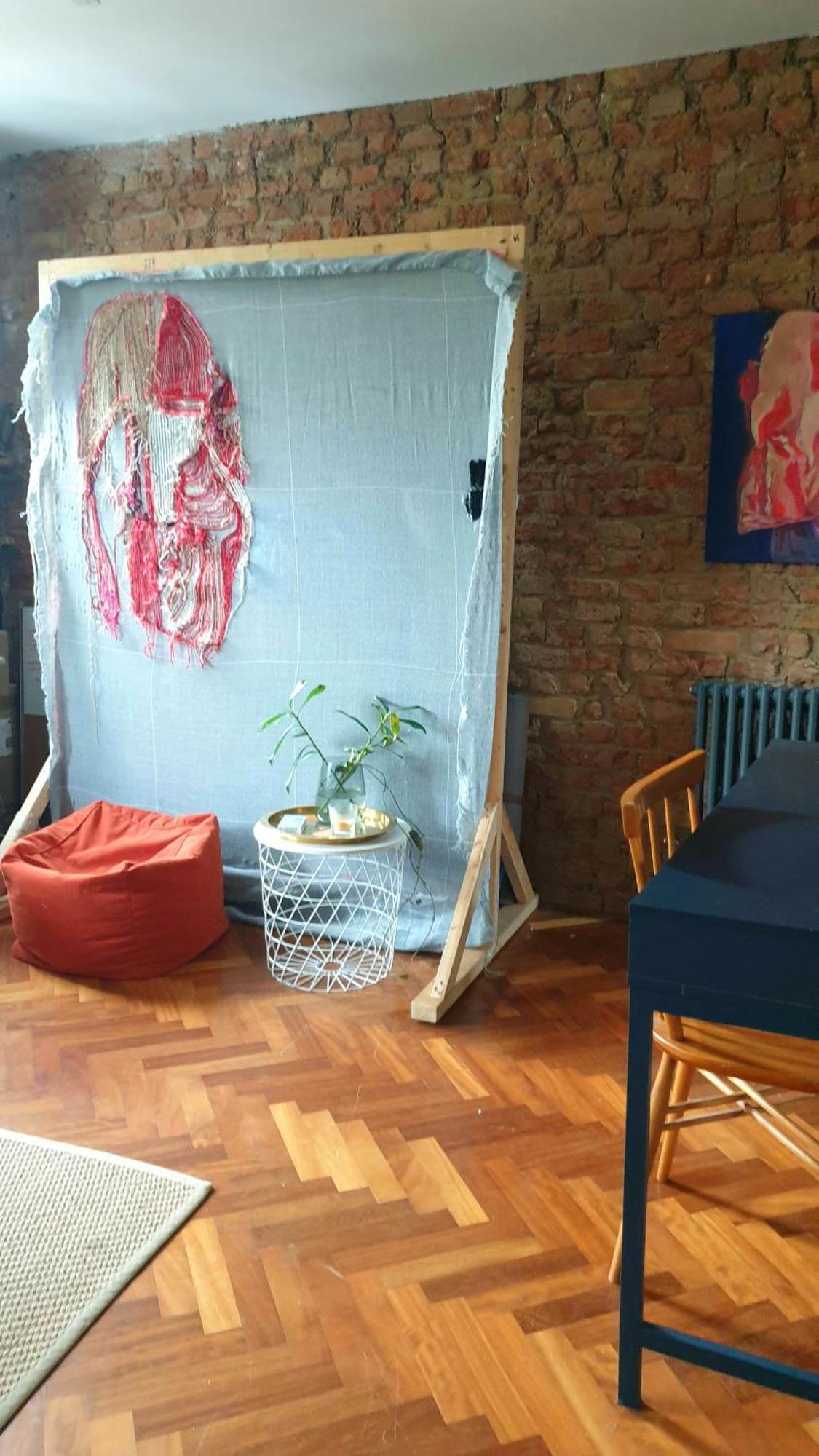 Gazde/Camere de închiriat Charming Bedroom In Artist Studio