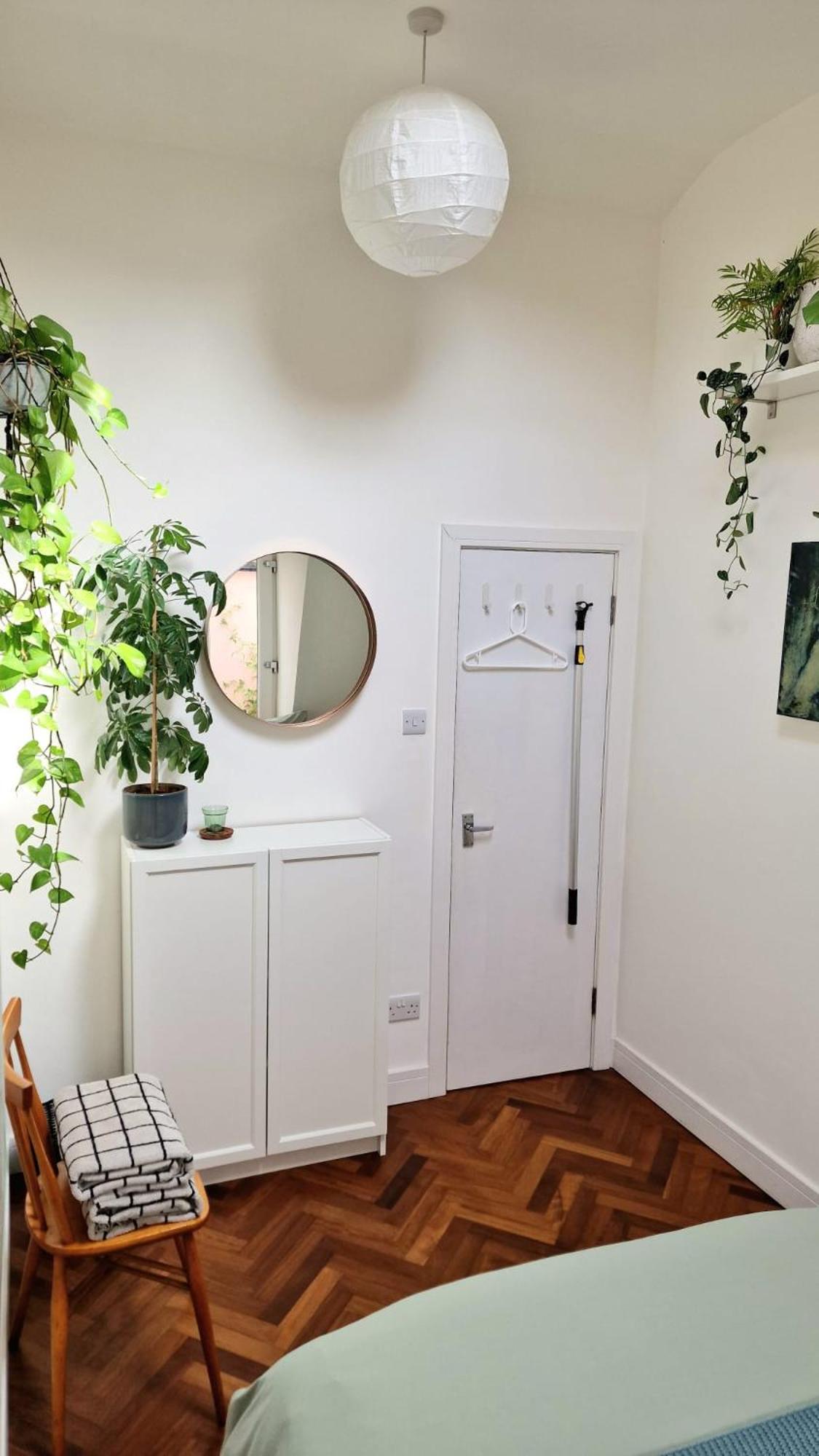 Gazde/Camere de închiriat Charming Bedroom In Artist Studio Londra
